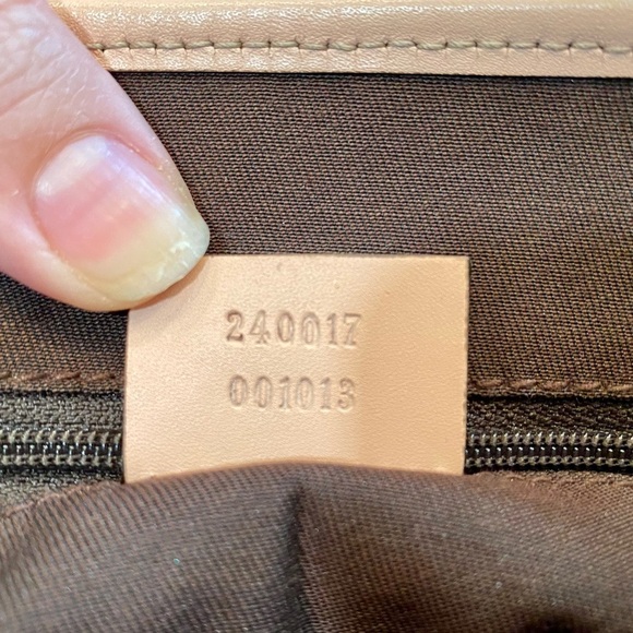 Authentic Vintage Gucci Tote - Picture 8 of 13